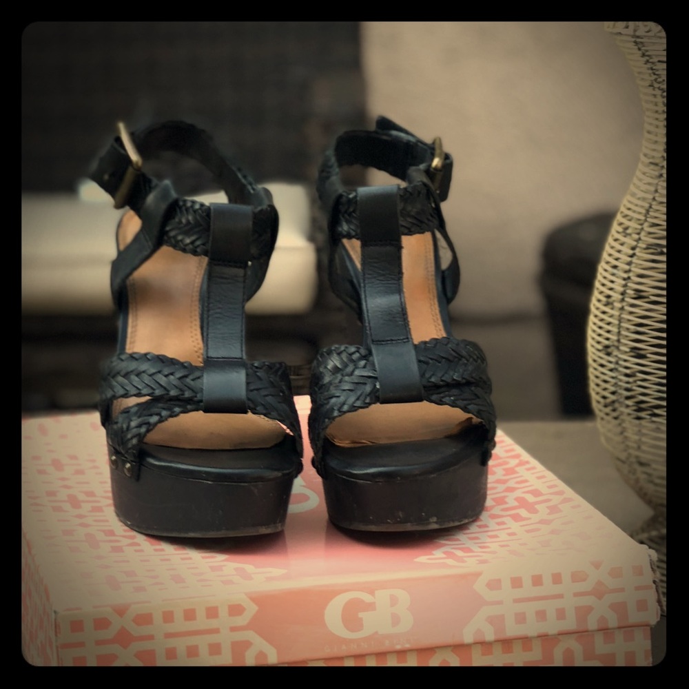 Gianni Bini Black Leather Wedge
